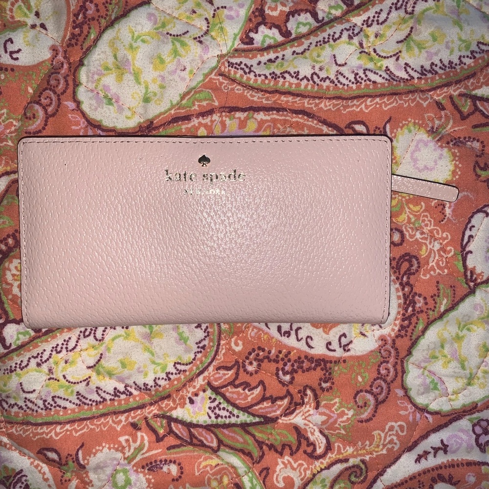 SOLD....Kate Spade wallet